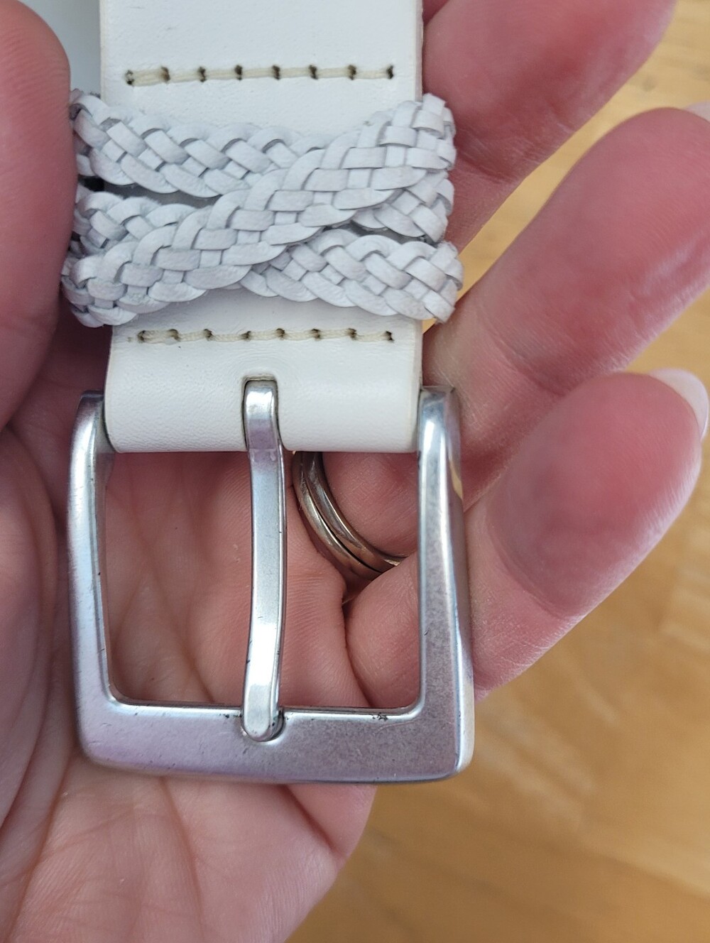 Genuine Leather White Belt Silver Buckle Braided Detail Women's Small - Picture 4 of 5